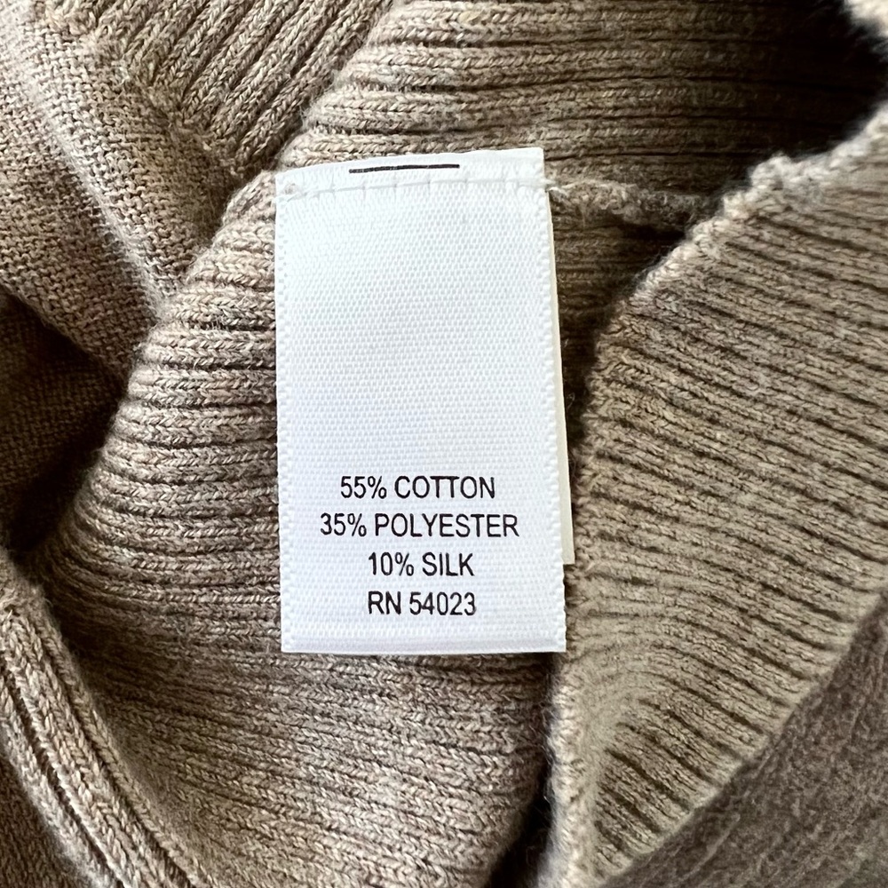 Banana Republic Lightweight Sweater Mini Dress in Tan/Nude/Taupe. Size Medium - Picture 4 of 5